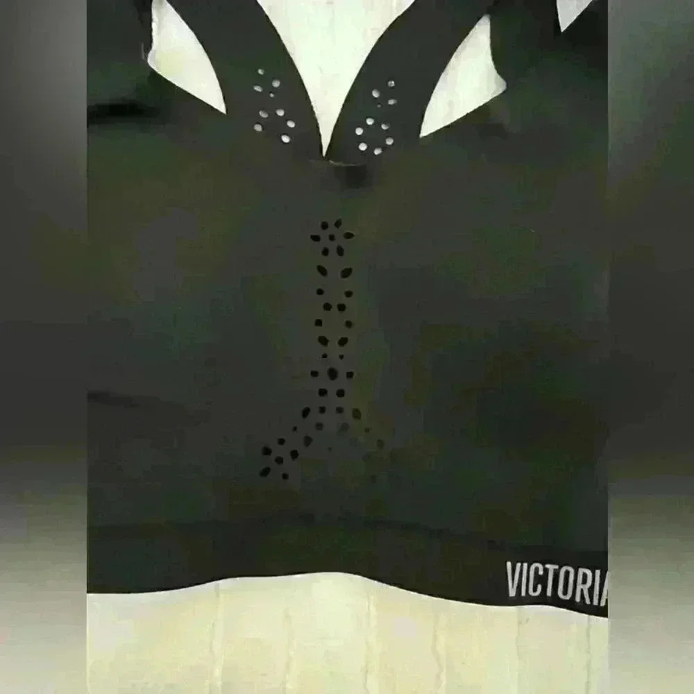 Victoria’s Secret sport size 32c - Picture 3 of 4